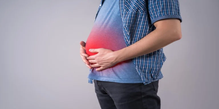 What Is Bloating? Understanding Causes, Symptoms & Digestive Health Tips